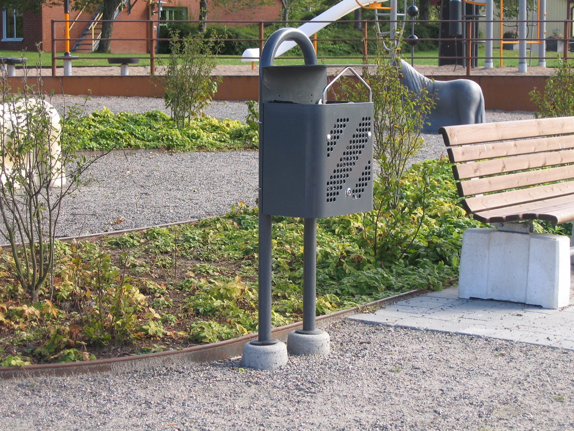 Papperskorg Hede 2000X1500 Bi00001554