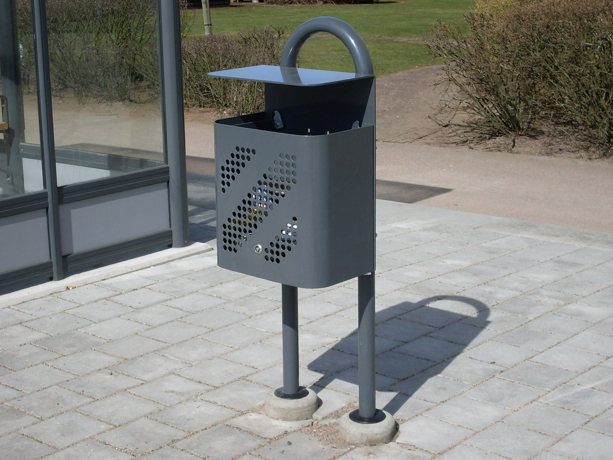 Papperskorg Hede 2000X1500 Am00001241